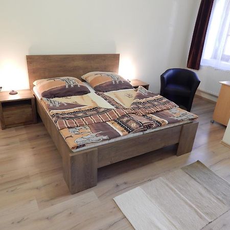 Csillagvirag Apartman Apartment Mosonmagyaróvár Екстериор снимка